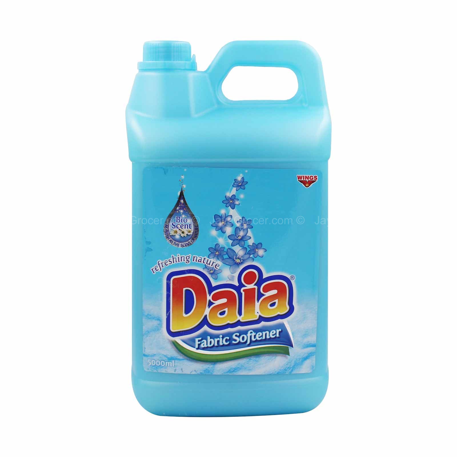 Daia Fabric Softener Refreshing Nature (Bottle) 3.6L
